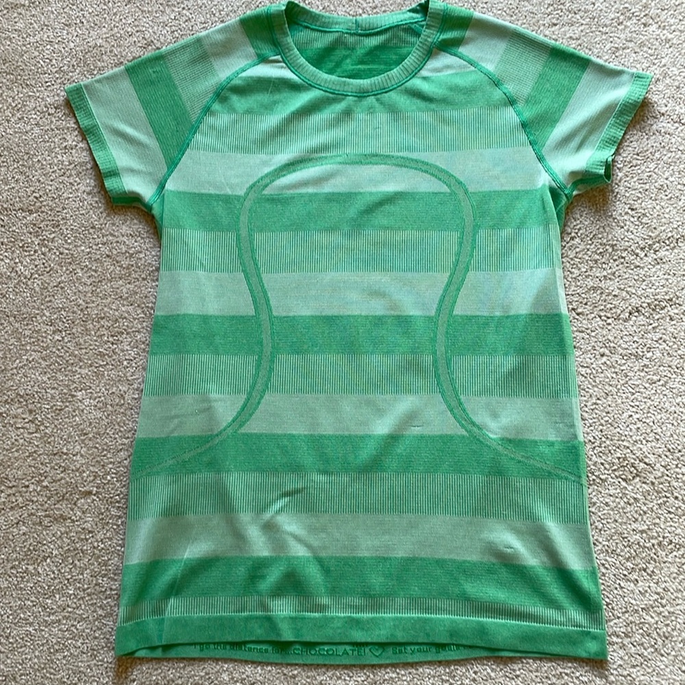 Lululemon swiftly tech top